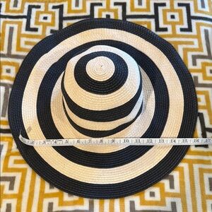 Women’s Black and White Striped Sun Hat